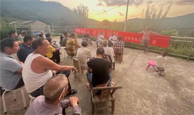 青峰镇：抓移风易俗  促文明乡风
