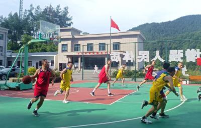 五台乡：党建引领聚合力 运动赛场展风采