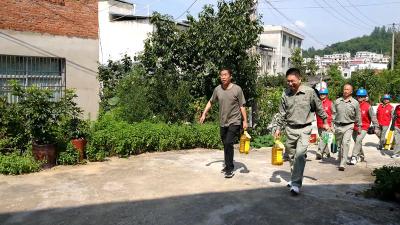 房县：情系军人家属 共话鱼水情深