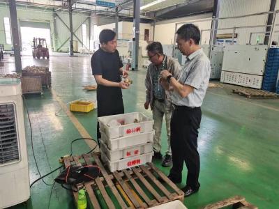 房县工业园区：企企走访听心声  精准服务促发展