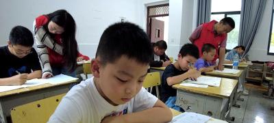 小学里的“大学生”