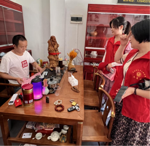 房县人社局：人社政策“零距离”   优质服务暖民心