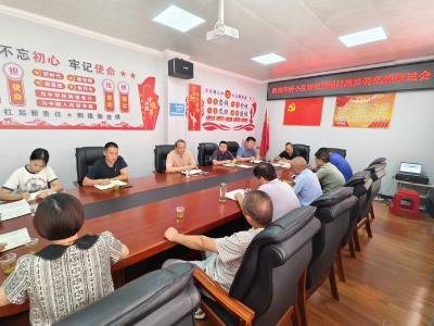 丁杰深入社区为民办实事