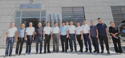 李玉寄语房县食用菌产业： 擦亮“黑金”名片 奋力创建中国食用菌产业强县