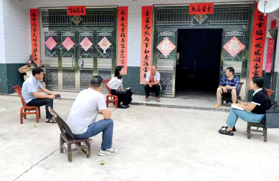 沙河乡：民政宣传来敲门 惠民政策送到家
