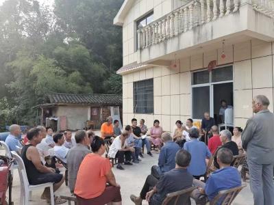 房县人社局驻堤坪工作队：巧借护院会  “五共”谋划幸福生活