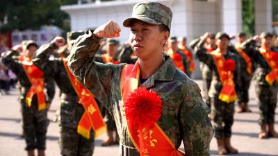 送新兵，踏征程 房县欢送热血男儿奔赴军营