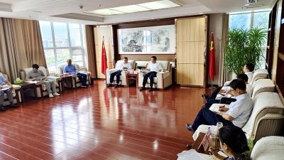 谢晓鸣杨丹华与永业行咨询集团党委书记、董事长潘世炳座谈