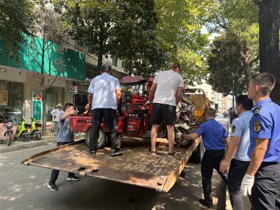 房县开展市容市貌集中整治行动