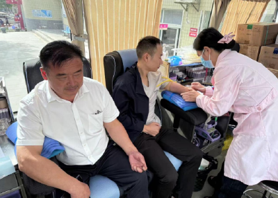 窑淮镇干部群众积极参与无偿献血活动