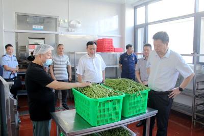 房县多部门联合护航秋季开学