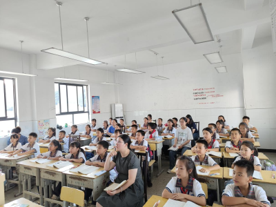 课堂展风采，教研促成长——窑淮学校开展青年教师公开课活动