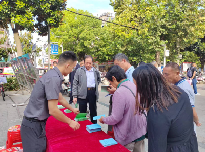 房县林业局：开展古树名木科普宣传周活动