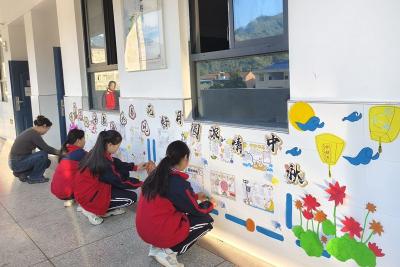 大木厂镇大木小学：让墙壁会“说话” 让走廊能“育人”
