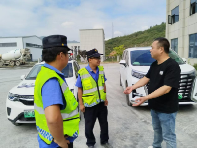 县城市管理执法局：普法进企业 服务“零距离”