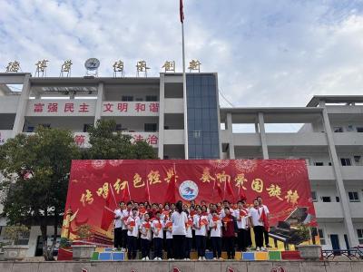 门古中学:传唱红色经典  奏响爱国旋律