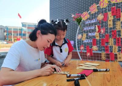 军店镇中心幼儿园：萌娃迎国庆童心颂祖国