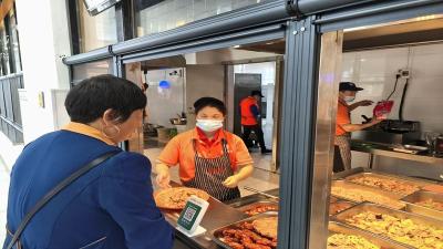 房县职校：共筑放心食堂  守护学生健康