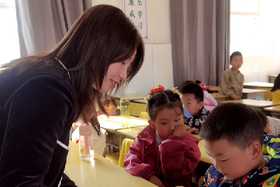 课间十分钟，房县实验小学的教师们这样做  