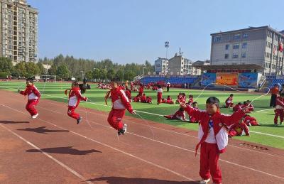 房县东城小学：乘联体共建大势 助东城雏鹰翱翔