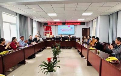 房县实验中学：前行不忘躬耕者 重阳相聚暖秋色