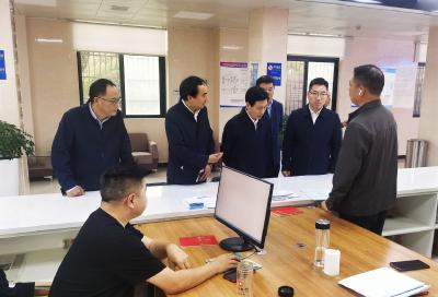 省委社会工作部副部长柯东海来房县调研群众来访接待工作