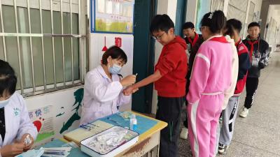 预防始于心  培训践于行——城关四中开展秋季常见传染病防治知识培训