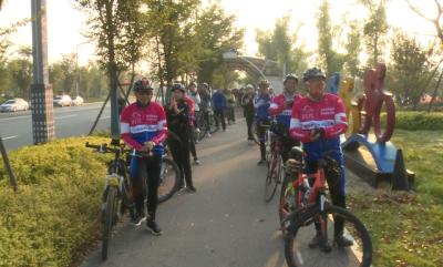 房县开展文体活动庆祝重阳节