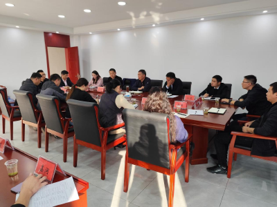 县工业园区：召开企业座谈会 话合作 促发展