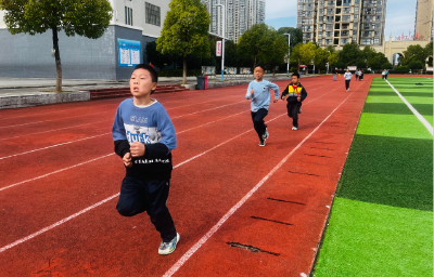 房县东城小学第十四届体育节成功举行