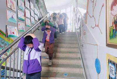 门古寺镇中心幼儿园:以“练”筑防临“震”不乱