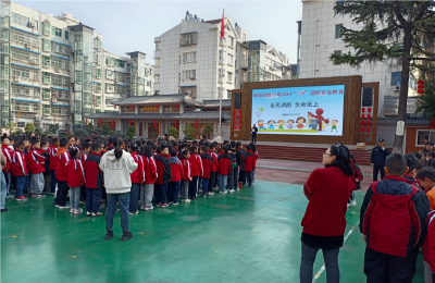筑牢安全防线，共筑平安校园——房县实验小学教联体成功举办消防安全周活动