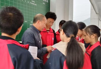 军店初中：扬帆起航 奋勇争先