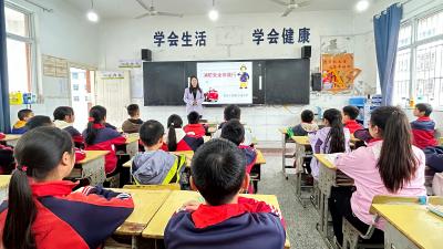 土城小学开展“六个一”消防安全宣传月活动