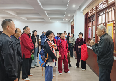 房县开展学习宣传贯彻党的二十届三中全会精神集报展