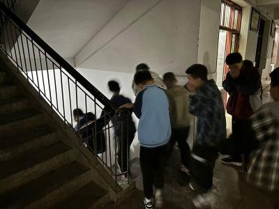 门古中学：以“练”筑防  始于心践于行