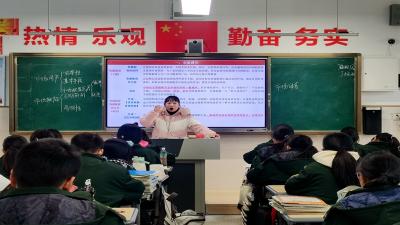 房县第一中学：“三个聚焦”加强教师队伍建设
