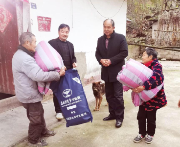 五台乡：走访慰问困难群众 传递关爱温暖人心