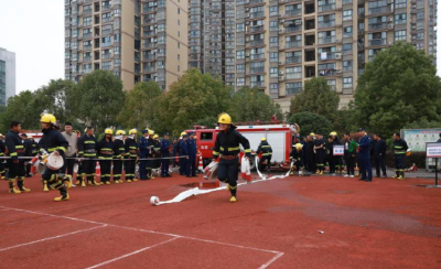 房县举办多种形式消防队伍比武竞赛
