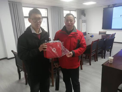 房县白鹤镇：小小呼叫器 满满守护力