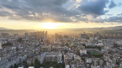 房县春节大惊喜！“诗酒美城，宜居房县” 2025春节返乡安居购房季活动即将重磅来袭！