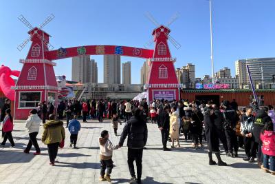 春节期间欢乐多 国士广场人气旺