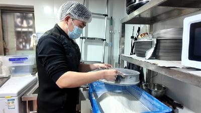 【创业在房县】00后青年任自浩：意式披萨“烤”出创业甜滋味 