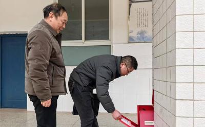 门古寺镇河兴小学开展了安全隐患排查活动