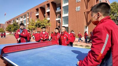 “双减” 落地见实效  房县中小学课间 15 分钟活力绽放