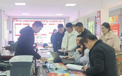 房县退役军人事务局：返乡即学法 权益入兵心