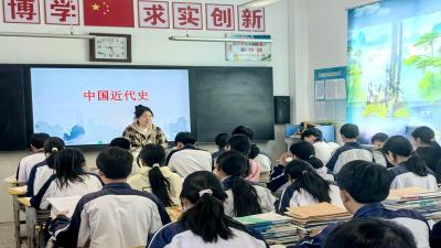 沙河乡初级中学：推门听课观常态 把脉教学求实效