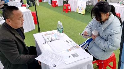 房县职校：教育新篇章 等你来书写