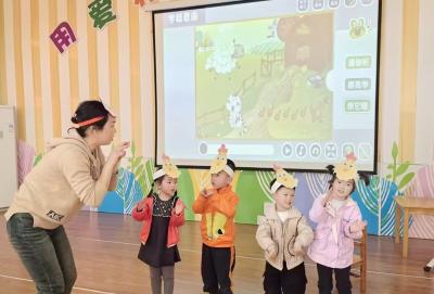 城关镇中心幼儿园：妙手匠心启童智 趣味互动展风采