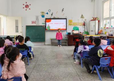 门古寺镇中心幼儿园：童声话雷锋 童心传大爱